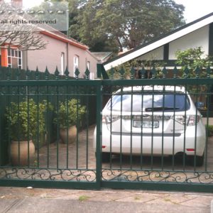 wrought iron telescopic gates with spear